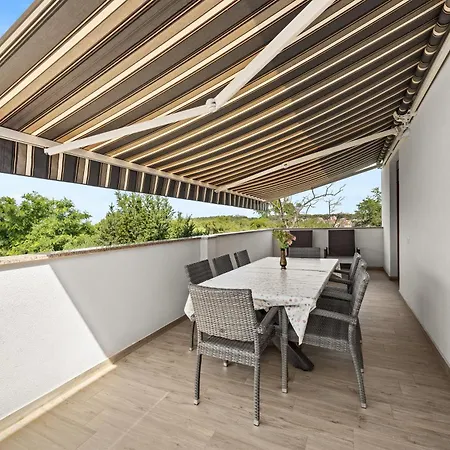 Apartament Punta Verudella *